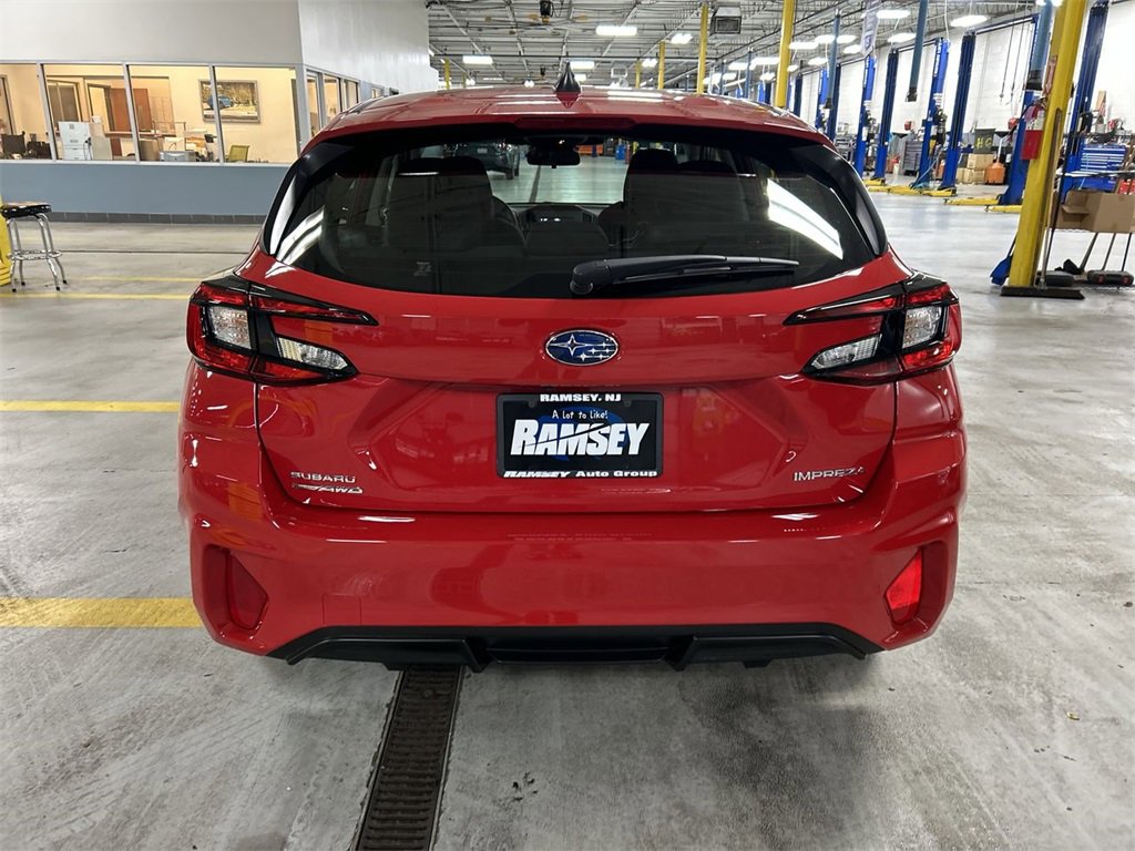 Certified 2025 Subaru Impreza 2.0i image 7