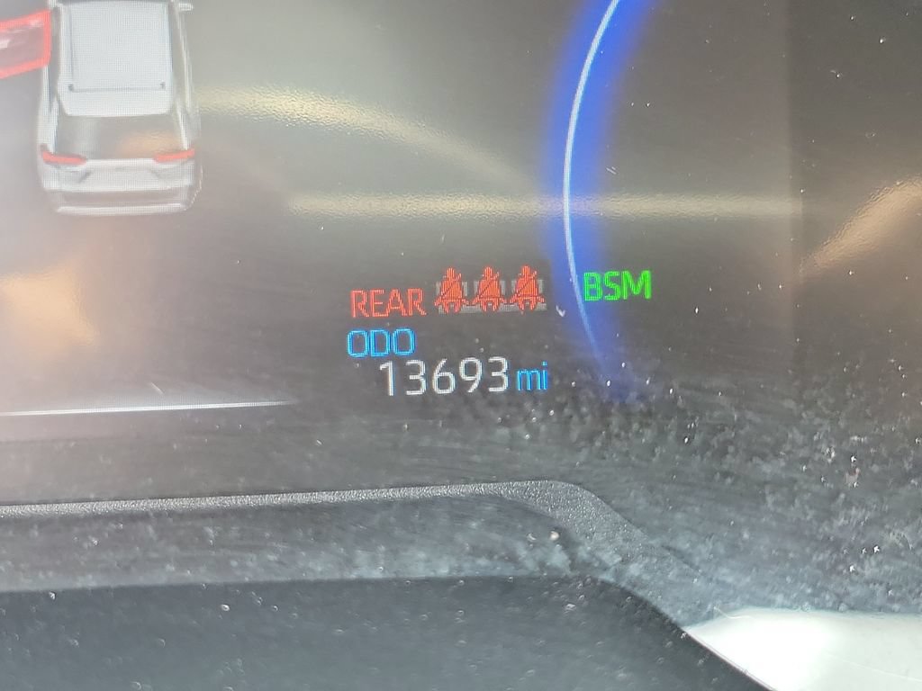 Used 2025 Toyota RAV4 LE AWD/4WD image 21