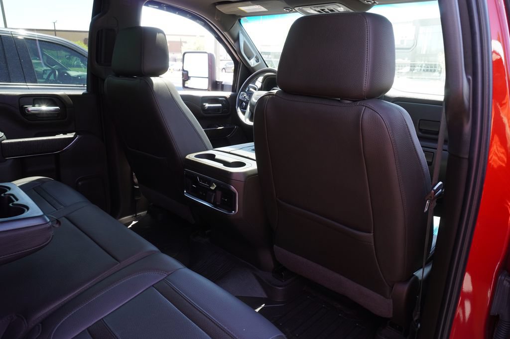 Used 2022 GMC Sierra 3500 Denali AWD/4WD image 11