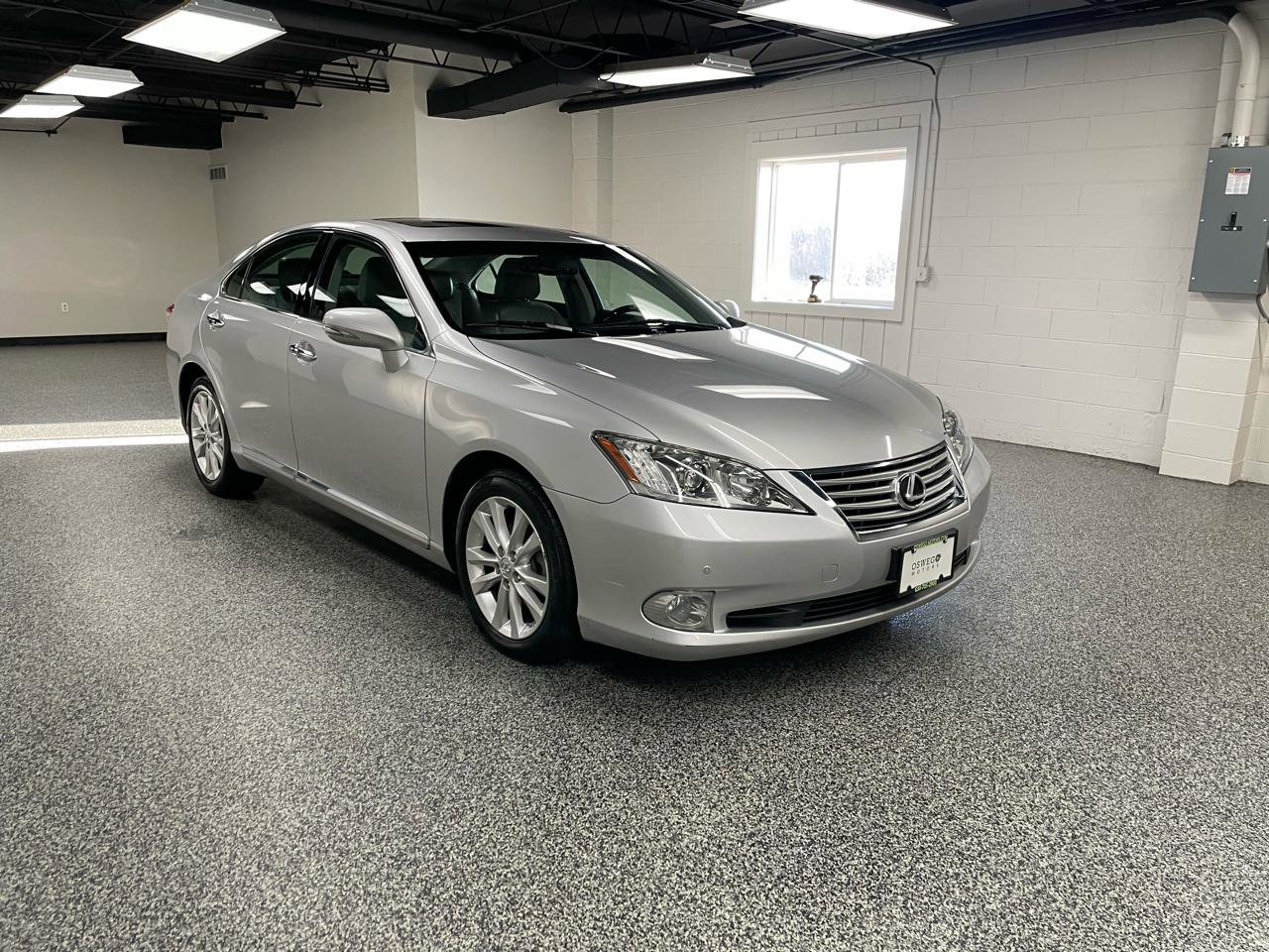 Used 2011 Lexus ES 350 image 3