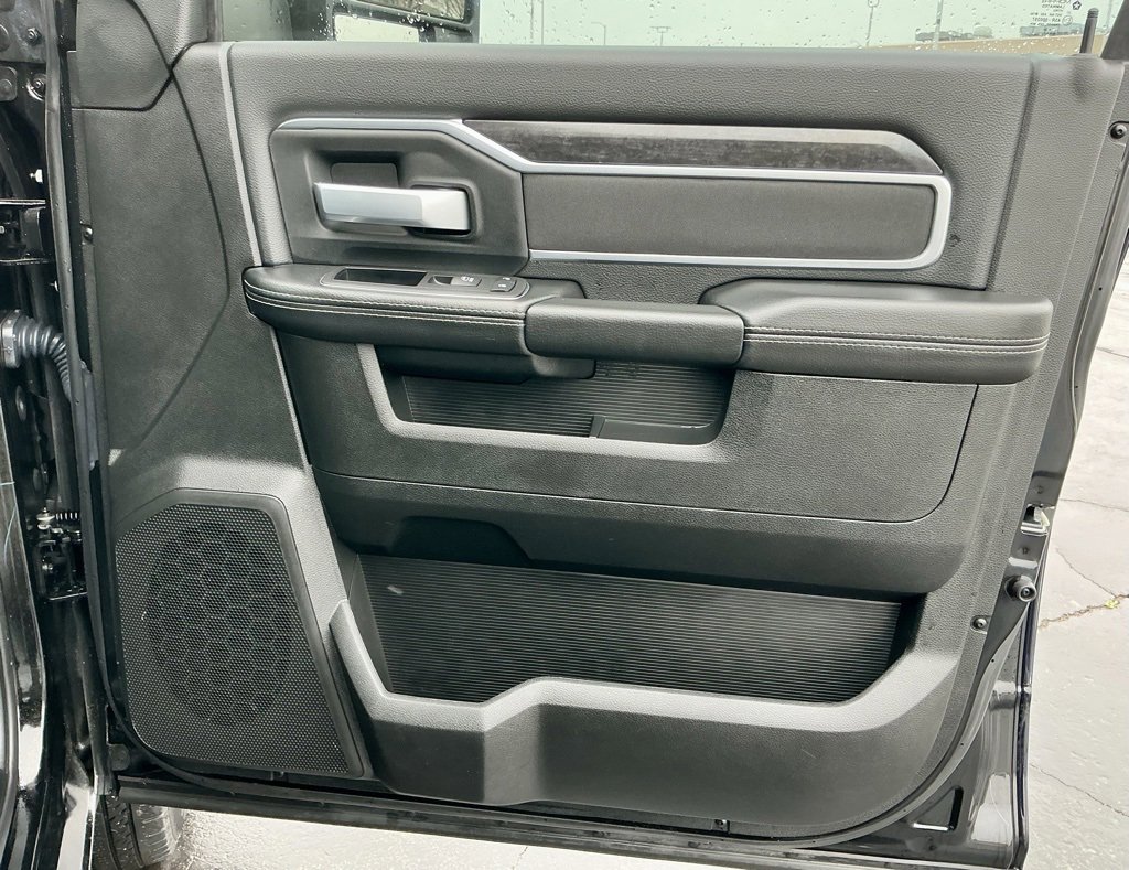 Used 2024 RAM 3500 Big Horn w/ Night Edition image 23