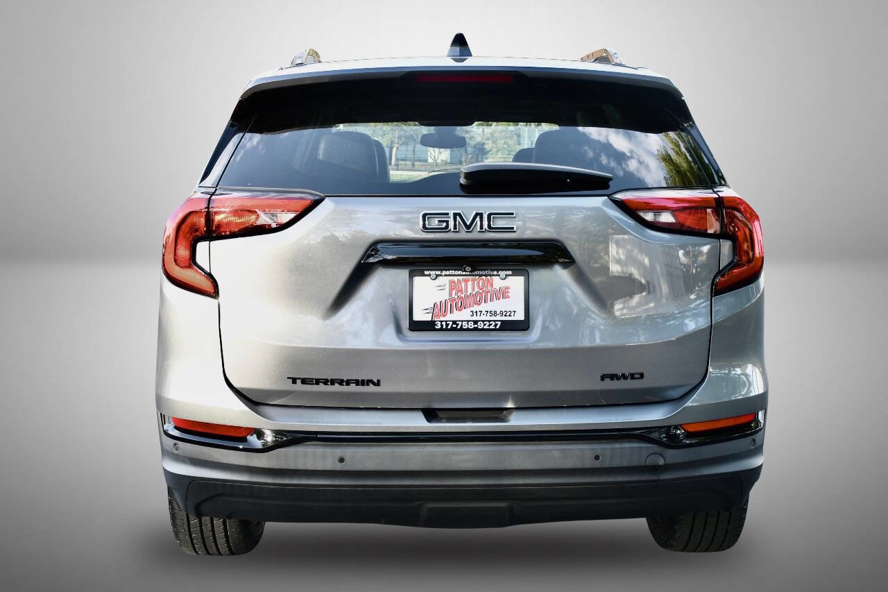 Used 2021 GMC Terrain SLT w/ Elevation Edition image 6