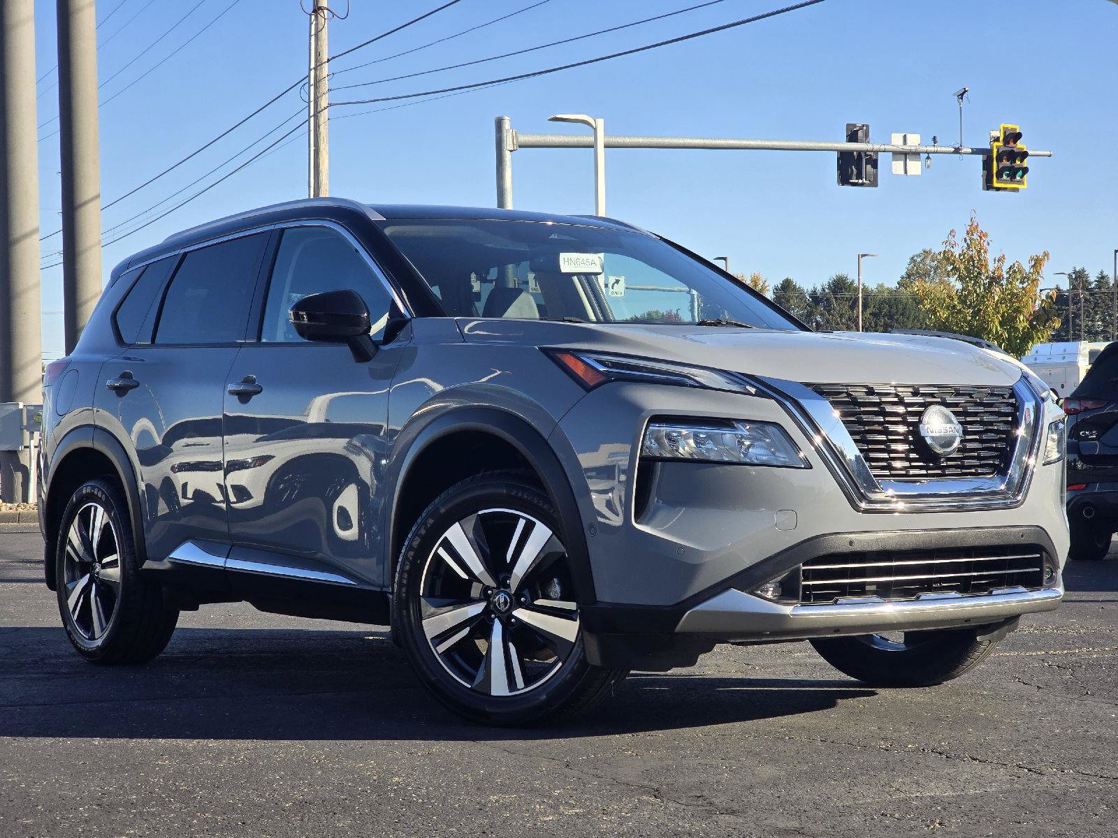 Used 2021 Nissan Rogue Platinum AWD/4WD image 1