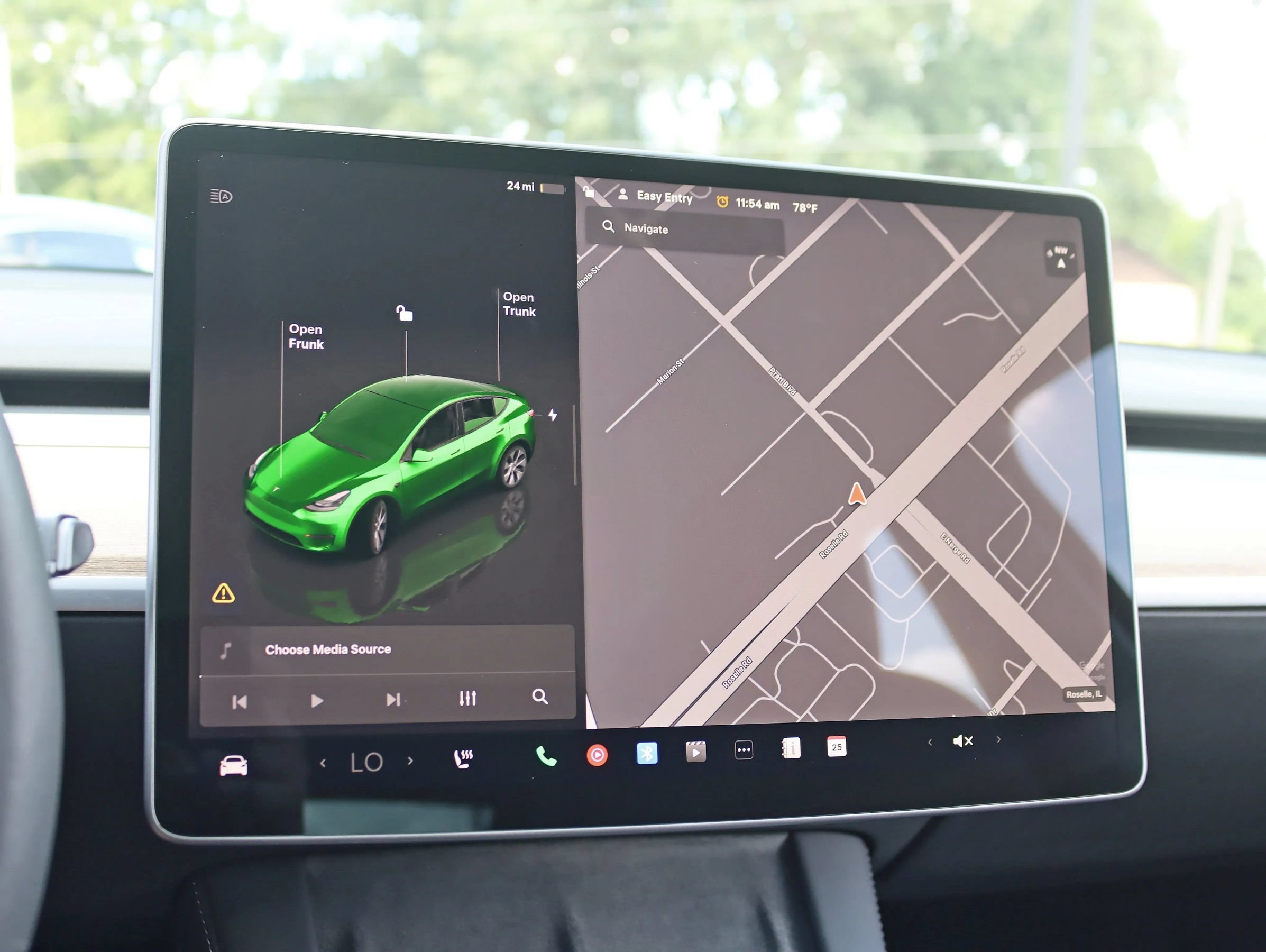 Used 2023 Tesla Model Y Long Range AWD/4WD image 19