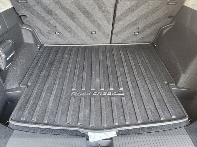 Certified 2025 Nissan Rogue SV image 25