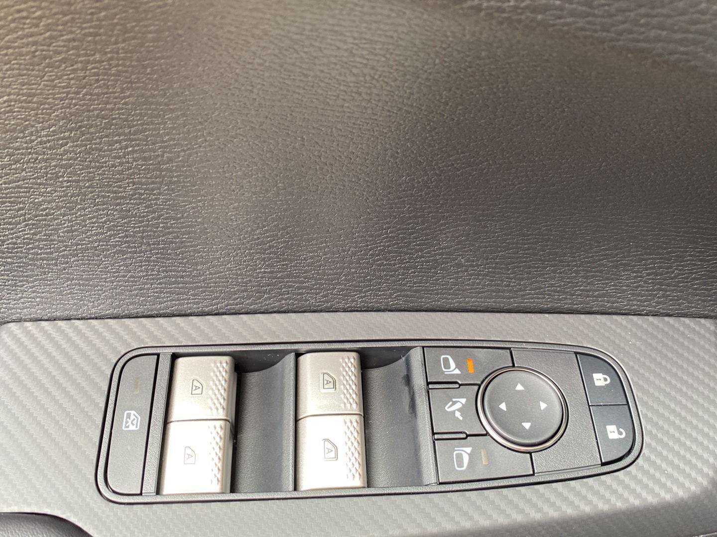 New 2026 Mitsubishi Outlander SE AWD/4WD image 18