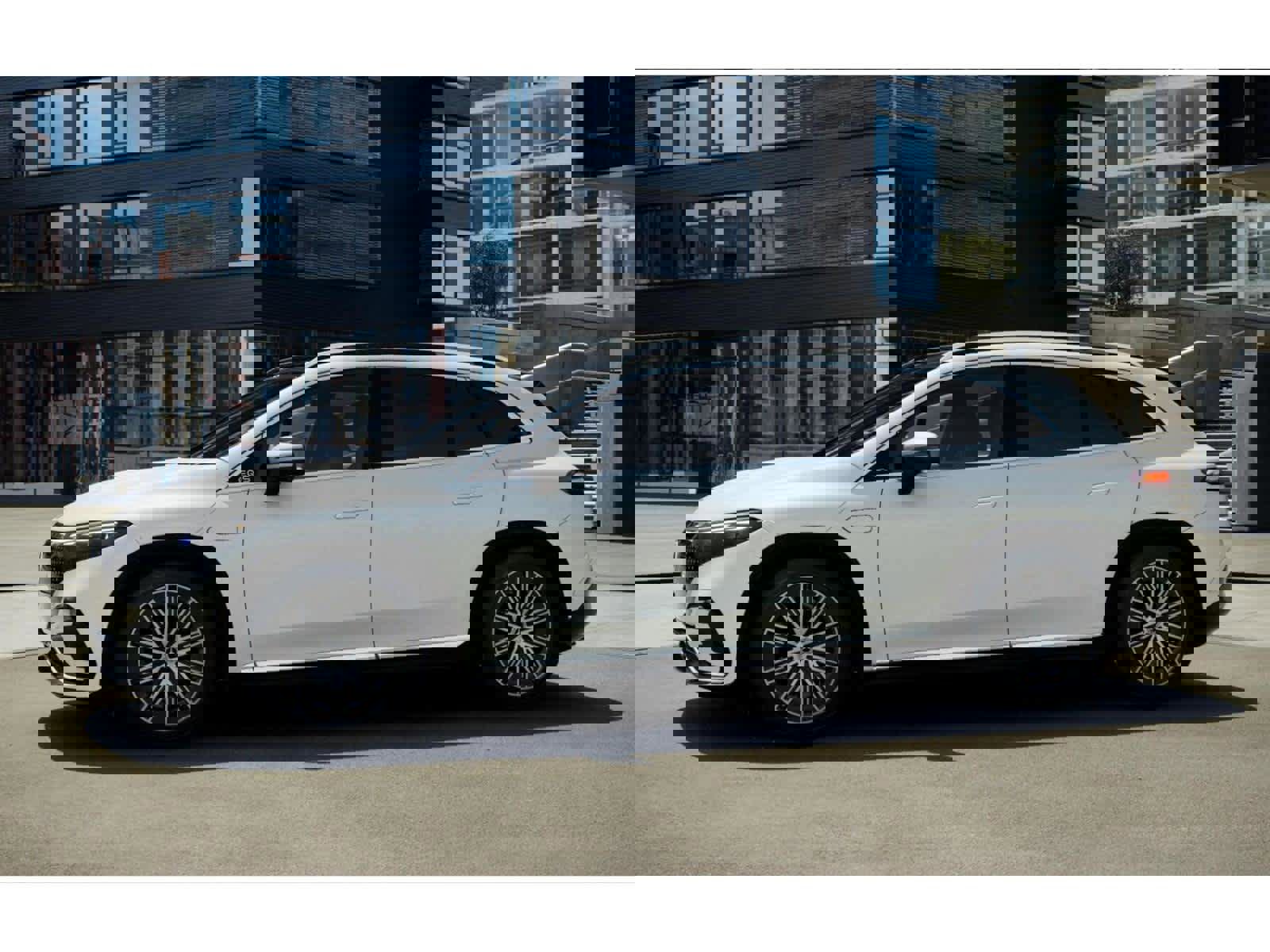 New 2026 Mercedes-Benz EQS 550 4MATIC SUV image 35