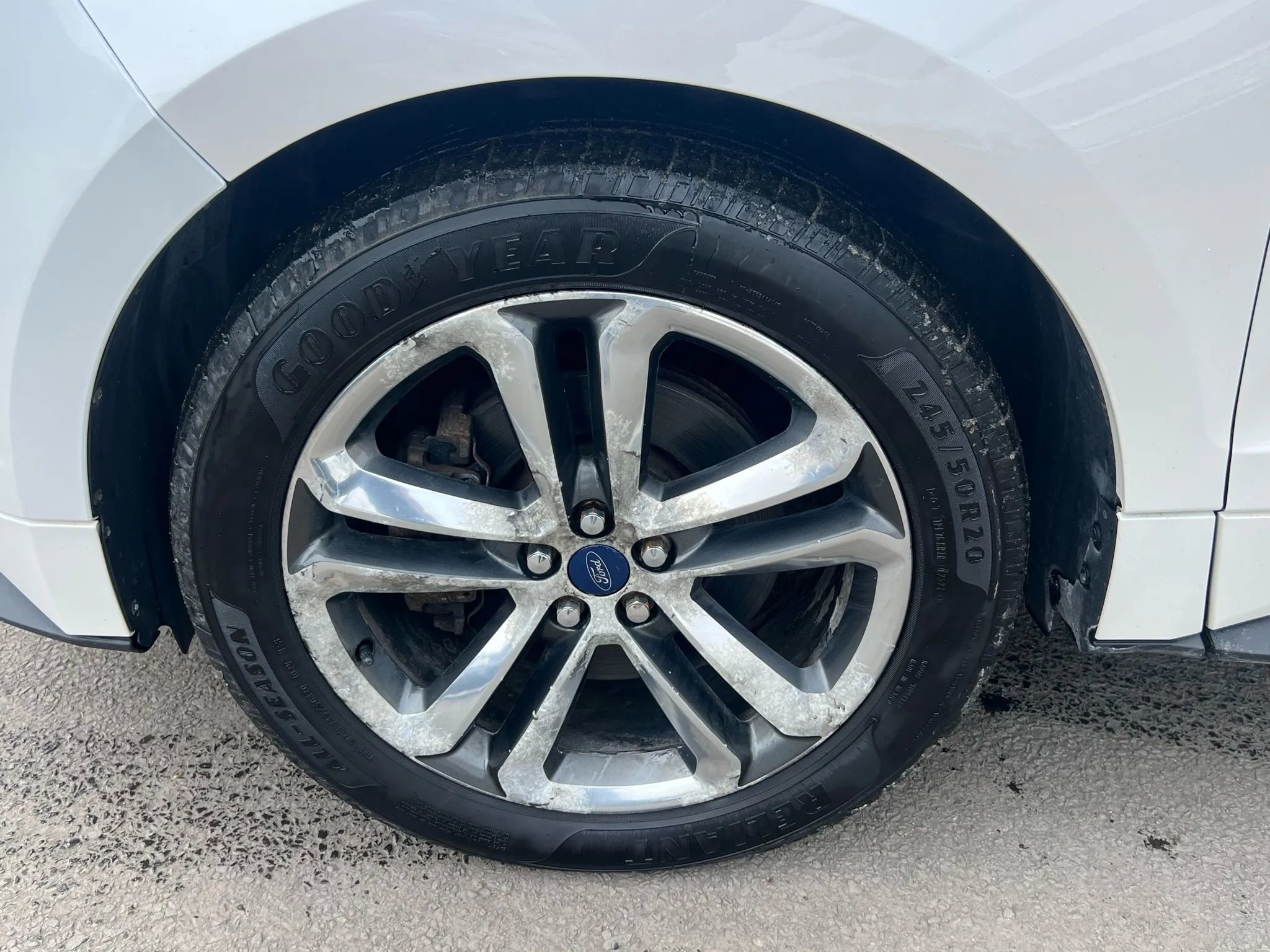 Used 2016 Ford Edge Sport w/ Technology Package image 11