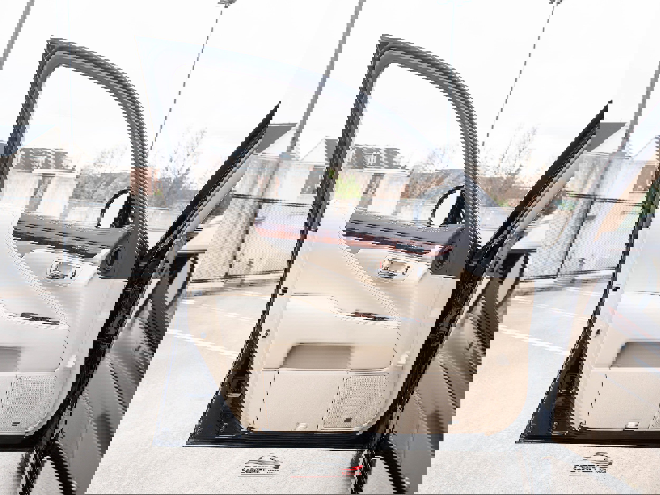 Used 2016 Lexus LS 460 L image 46