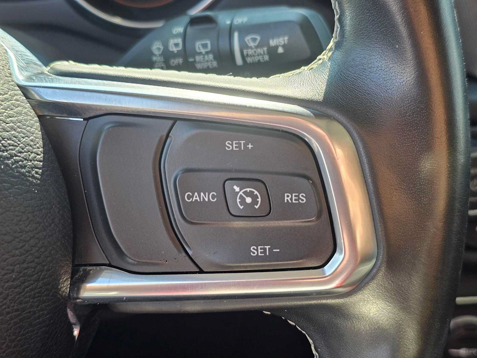 Used 2019 Jeep Wrangler Unlimited Sahara AWD/4WD image 29