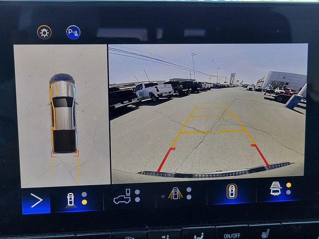 Used 2024 Chevrolet Colorado LT w/ LT Convenience Package II image 21