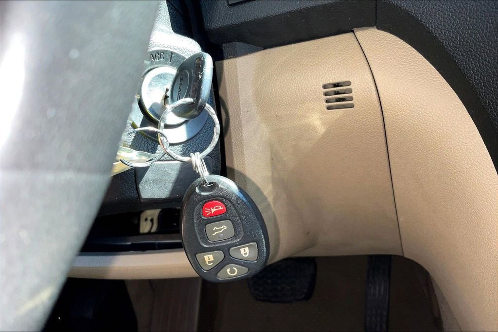 Used 2011 GMC Acadia Denali image 13