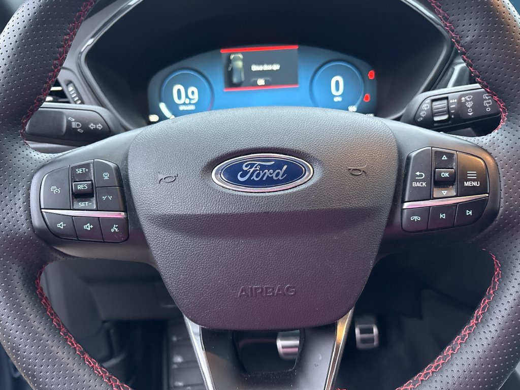 Certified 2023 Ford Escape ST-Line Elite AWD/4WD image 7