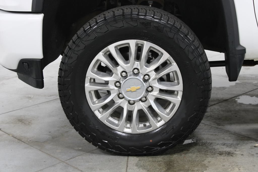 Used 2021 Chevrolet Silverado 2500 High Country w/ Z71 Off-Road Package AWD/4WD image 23