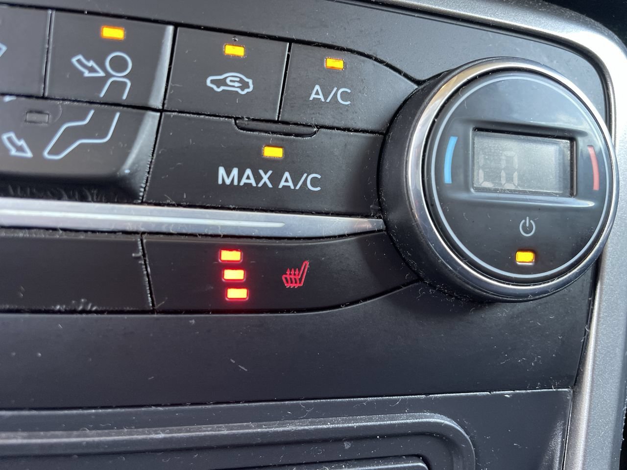 Used 2020 Ford EcoSport SE w/ SE Convenience Package FWD image 24