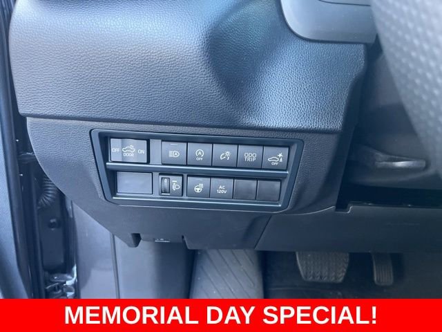 Used 2025 Toyota Tundra SR5 w/ SR5 Premium Package AWD/4WD image 31