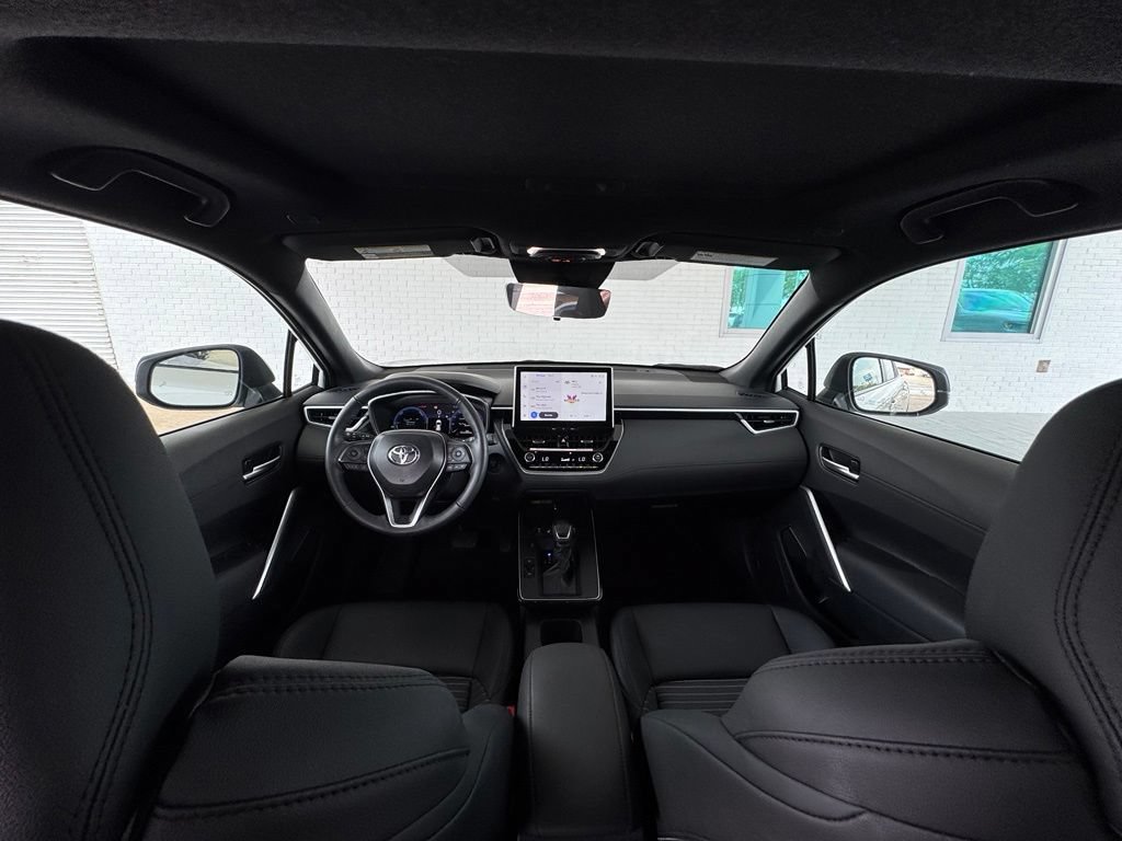 Used 2026 Toyota Corolla Cross AWD Hybrid w/ Convenience Package image 26