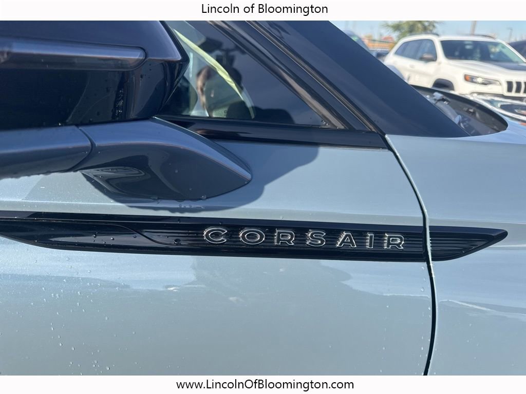 New 2025 Lincoln Corsair Reserve w/ Equipment Group 202A image 16