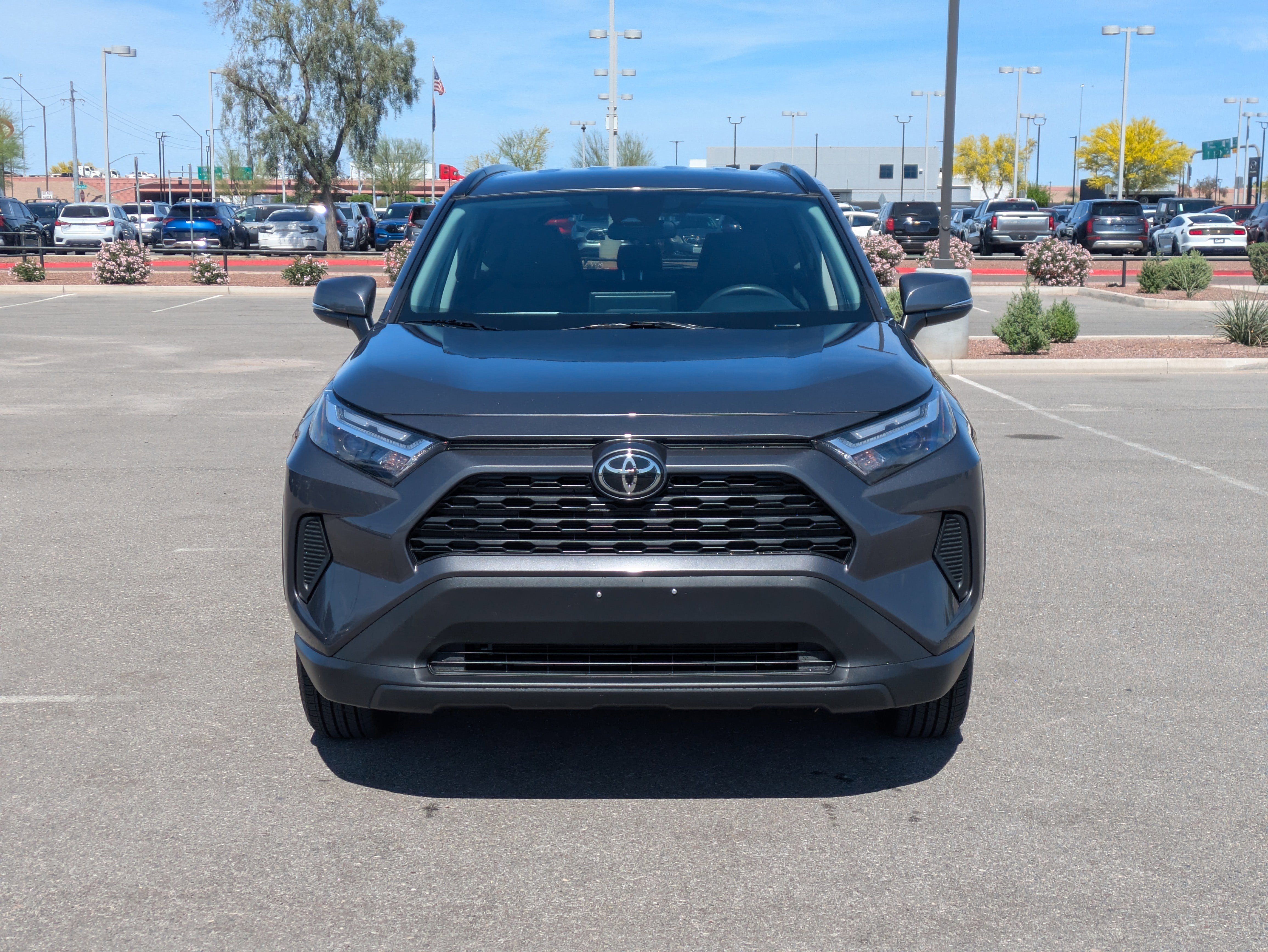 Used 2025 Toyota RAV4 XLE AWD/4WD image 8