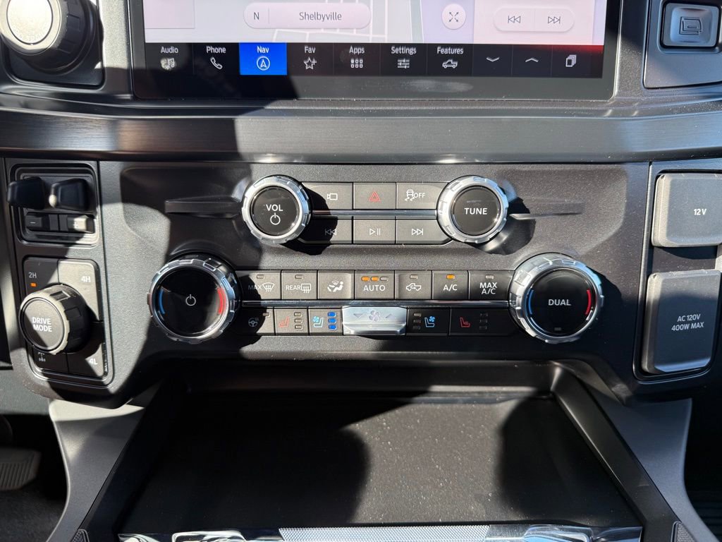 New 2026 Ford F350 Lariat w/ Black Appearance Package image 30