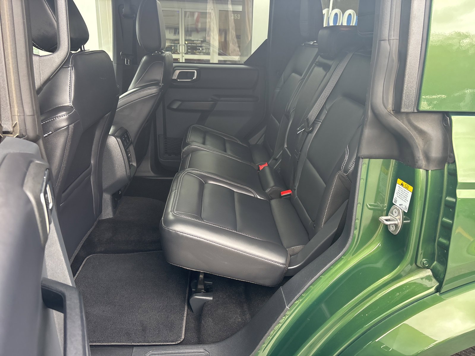 Used 2025 Ford Bronco Outer Banks AWD/4WD image 41