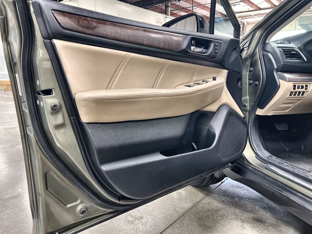 Used 2019 Subaru Outback 2.5i Limited w/ Protection Package #1 AWD/4WD image 16