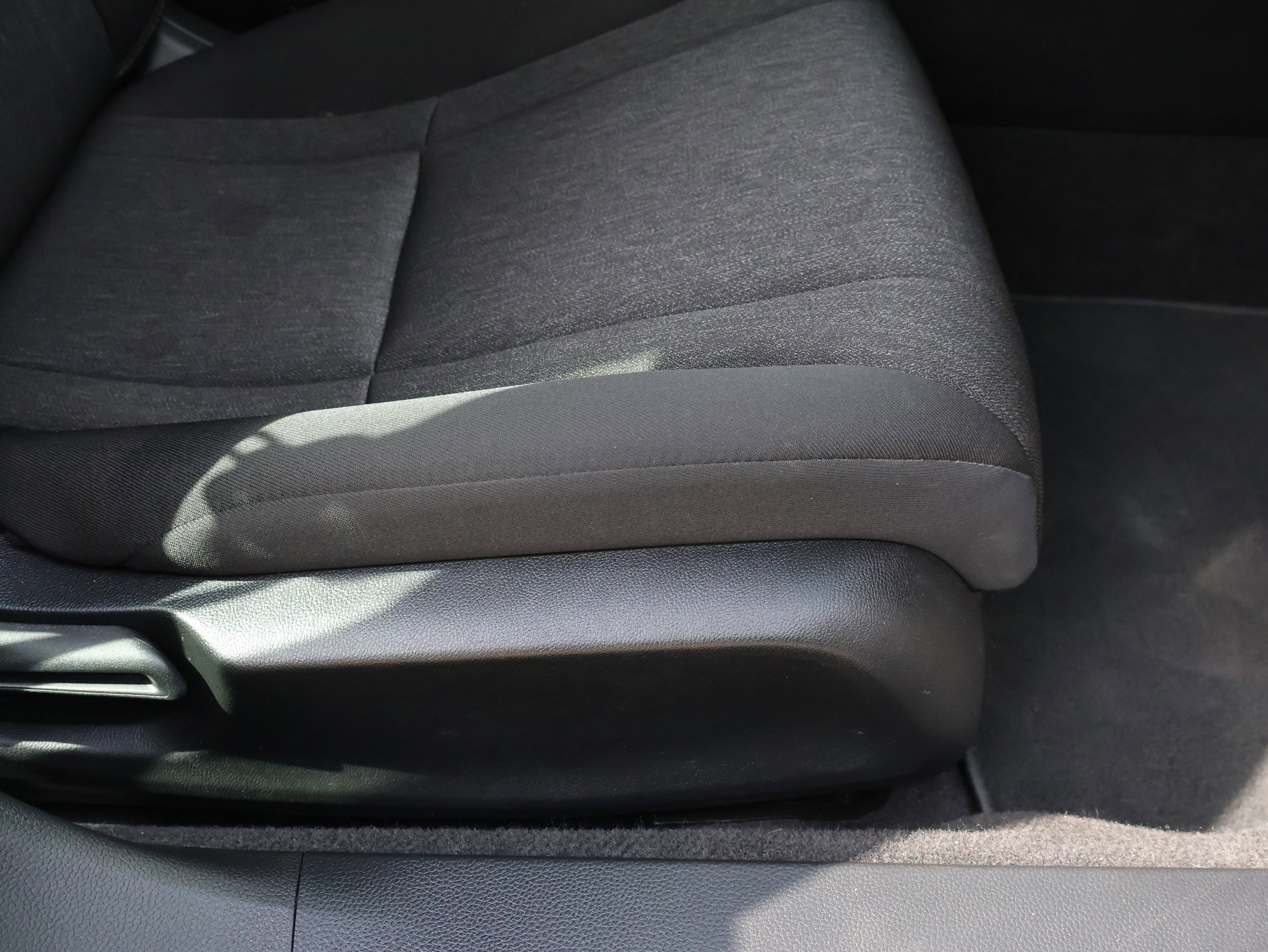 Used 2025 Honda Accord LX image 9