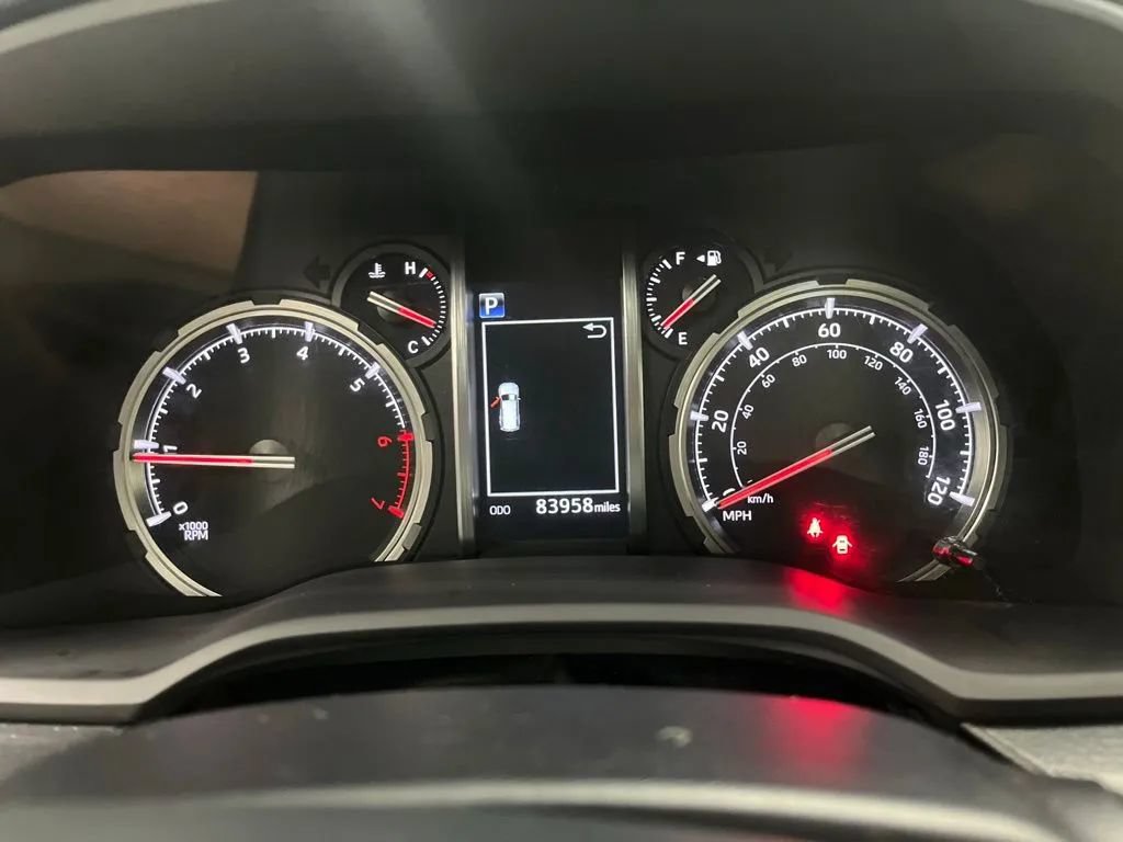 Used 2020 Toyota 4Runner TRD Off-Road Premium w/ Moonroof Package AWD/4WD image 24