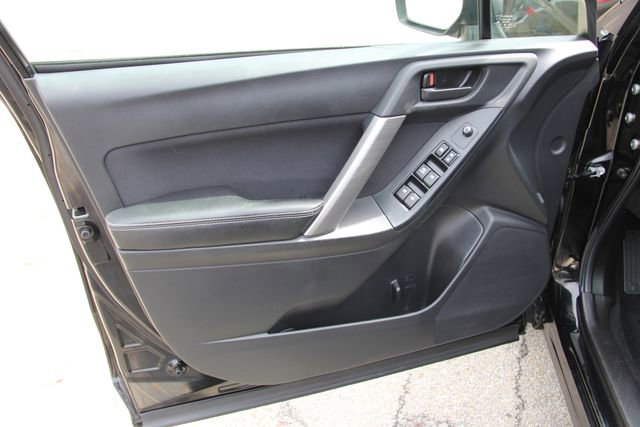 Used 2016 Subaru Forester 2.5i w/ Alloy Wheel Package image 14