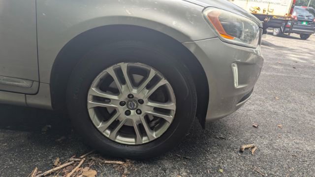 Used 2015 Volvo XC60 3.2 Platinum image 11