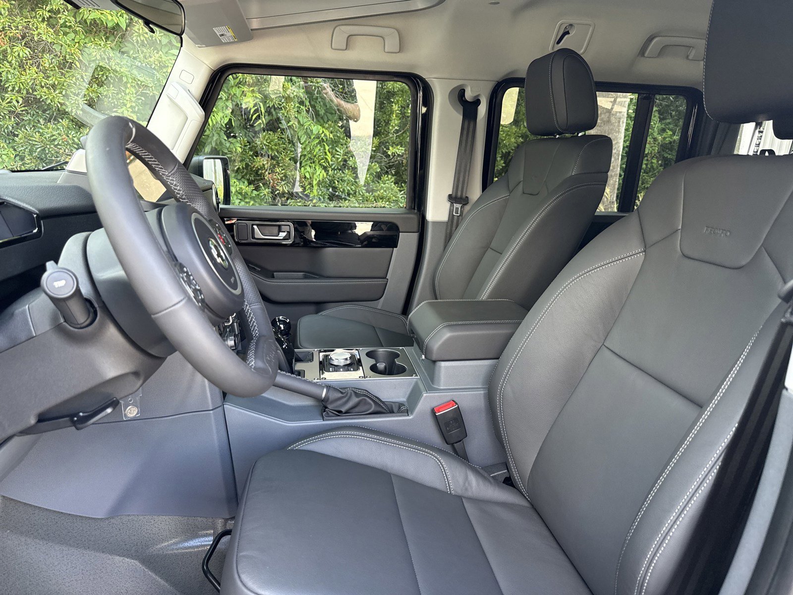 Used 2025 INEOS Grenadier Fieldmaster Edition image 14
