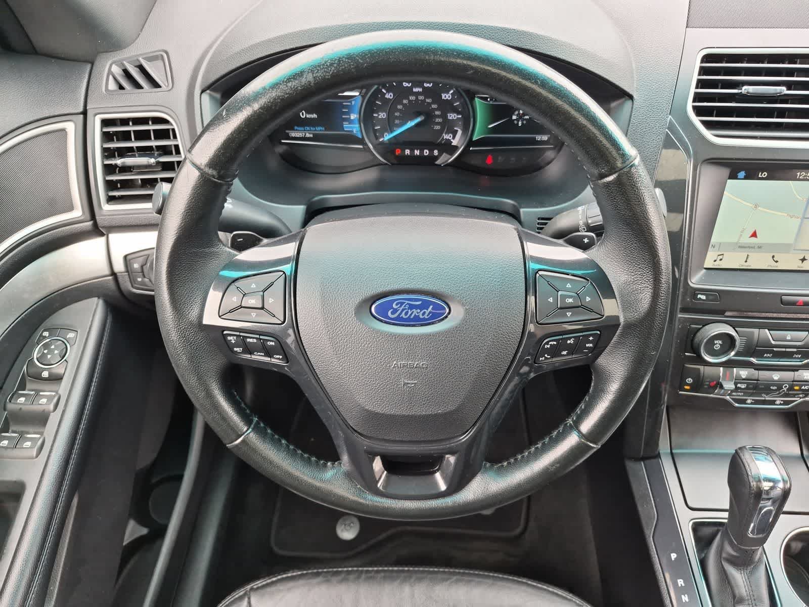 Used 2017 Ford Explorer XLT w/ Equipment Group 202A AWD/4WD image 24