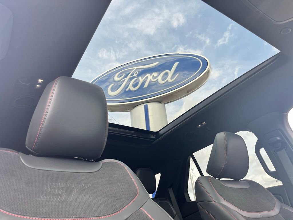 New 2026 Ford Explorer ST image 24