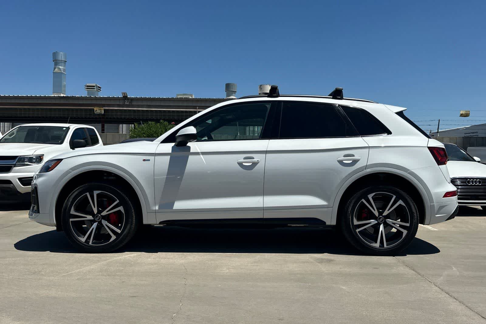 Used 2025 Audi Q5 2.0T Premium Plus w/ Premium Plus Package AWD/4WD image 6