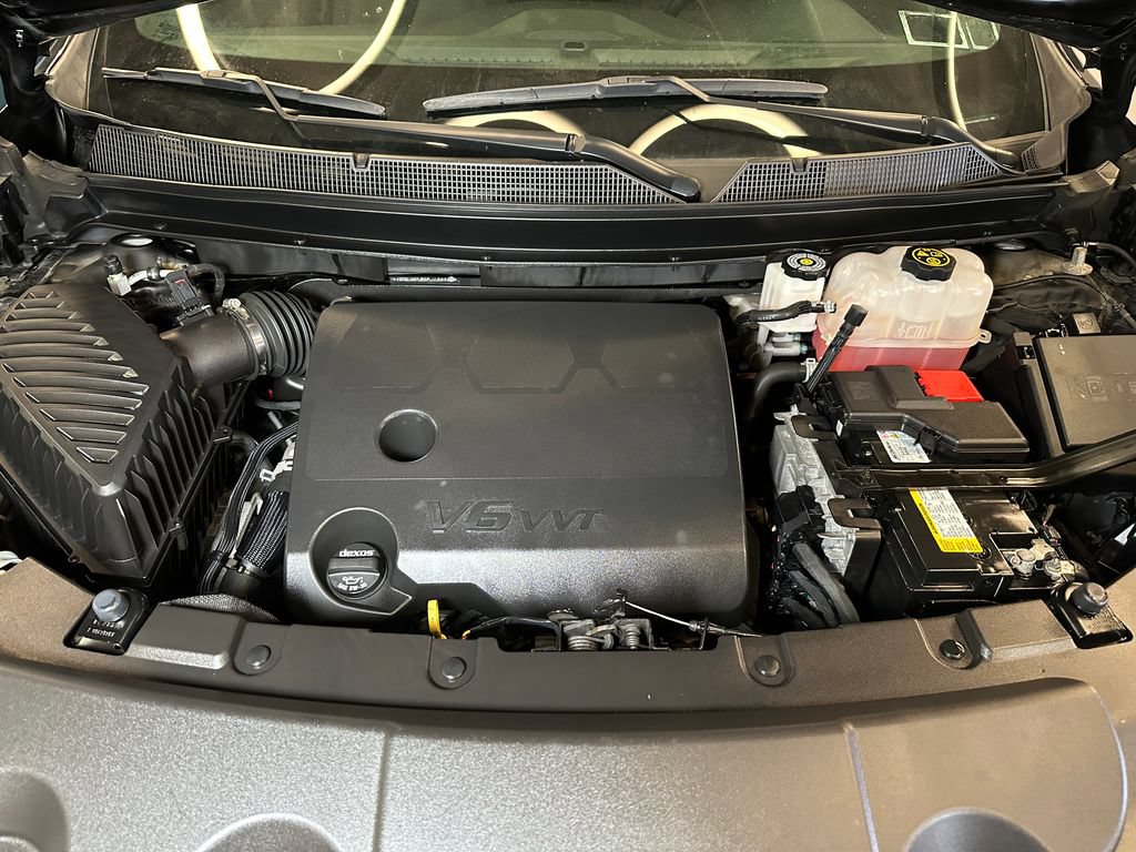 Used 2023 Chevrolet Traverse LT AWD/4WD image 23