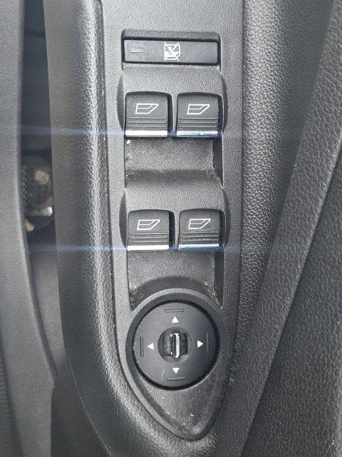 Used 2013 Ford C-MAX Energi SEL FWD image 26