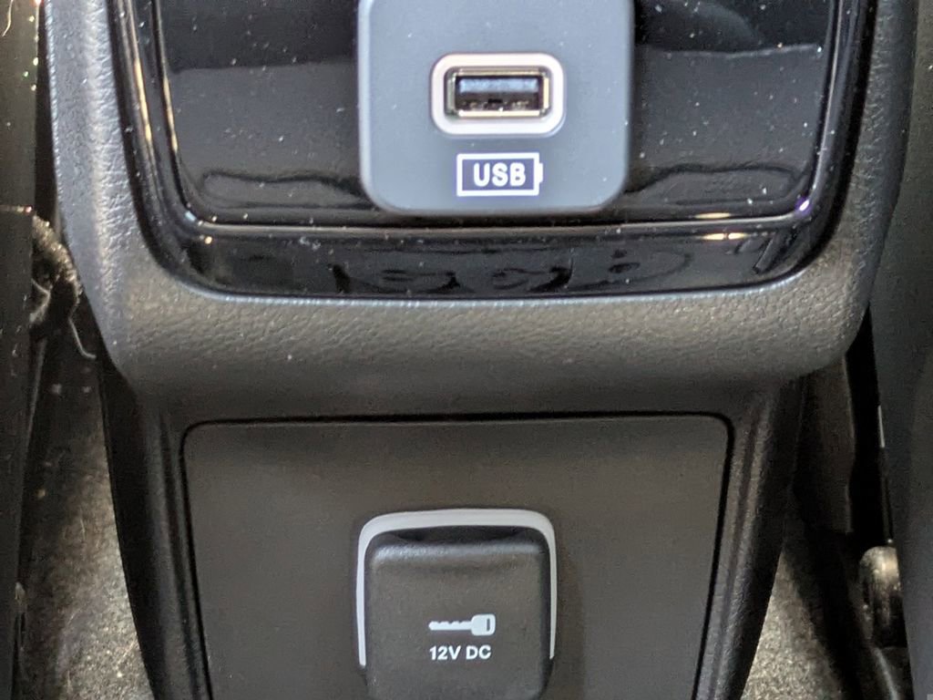 Used 2026 Jeep Compass Latitude image 14