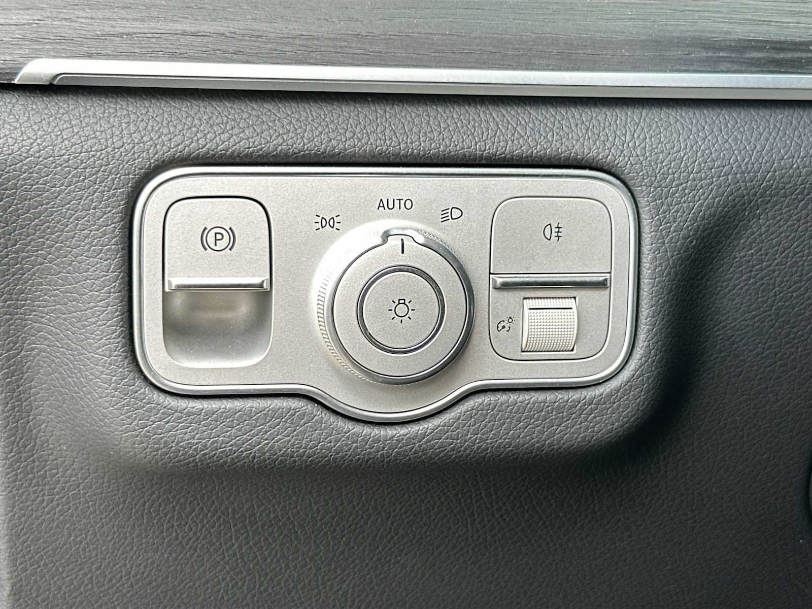Certified 2025 Mercedes-Benz GLE 580 4MATIC image 10