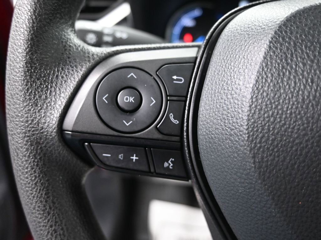 Used 2025 Toyota RAV4 XLE w/ Convenience Package image 27