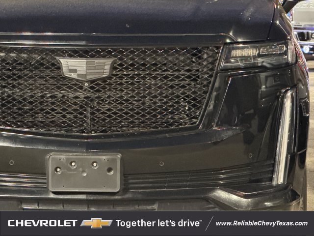 Used 2023 Cadillac Escalade ESV Sport AWD/4WD image 9