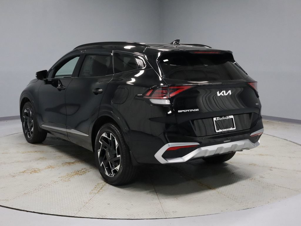 Used 2025 Kia Sportage SX AWD/4WD image 10