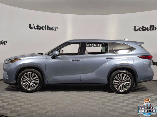 Certified 2022 Toyota Highlander Platinum AWD/4WD image 4