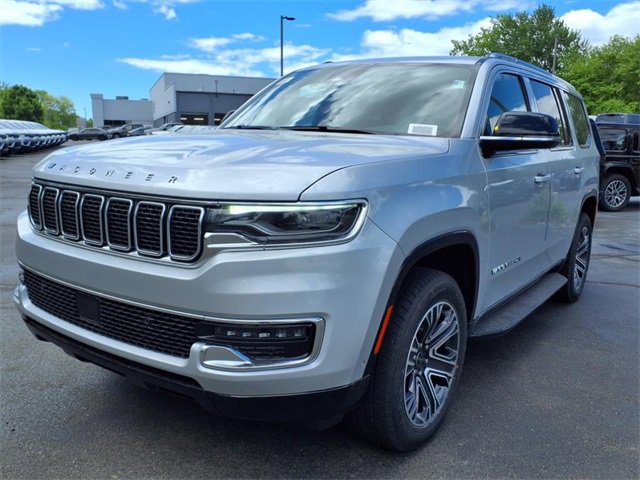 New 2025 Jeep Wagoneer 4WD image 5