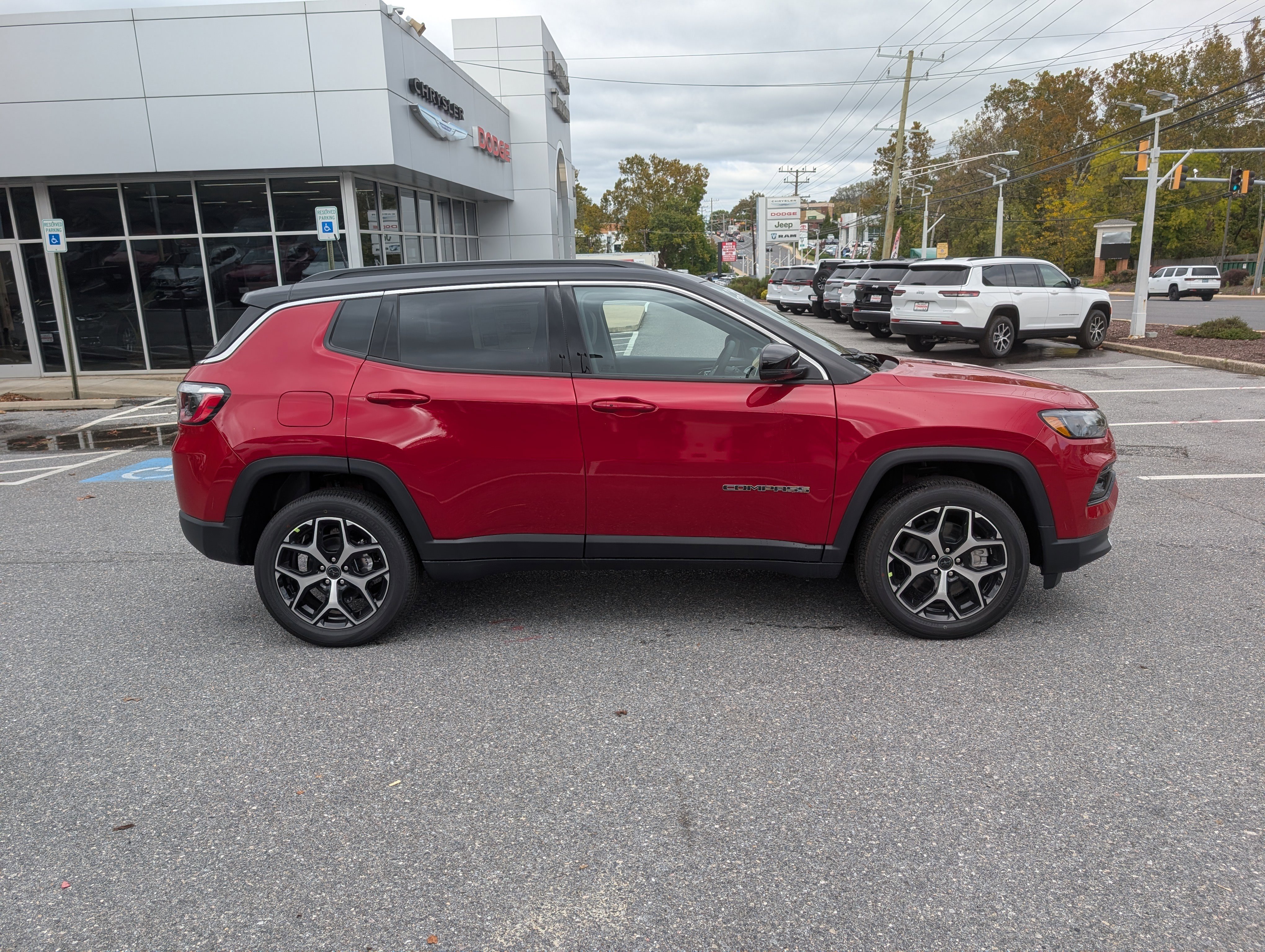 New 2026 Jeep Compass Limited image 25