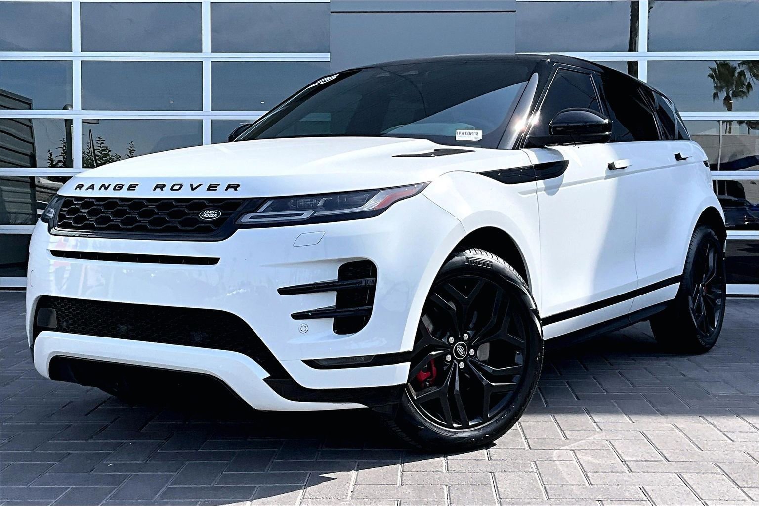 Used 2023 Land Rover Range Rover Evoque HST image 1