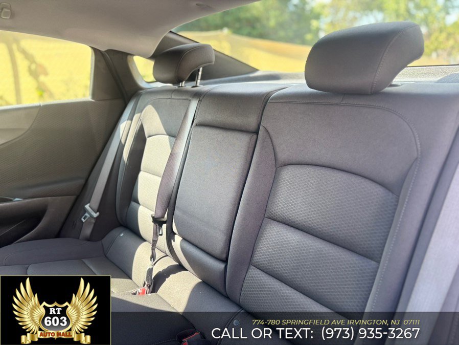 Used 2024 Chevrolet Malibu LT FWD image 9