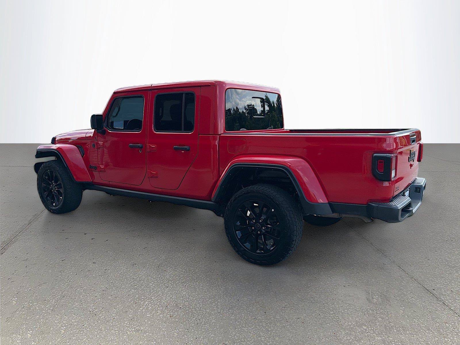 Used 2025 Jeep Gladiator Sport AWD/4WD image 6