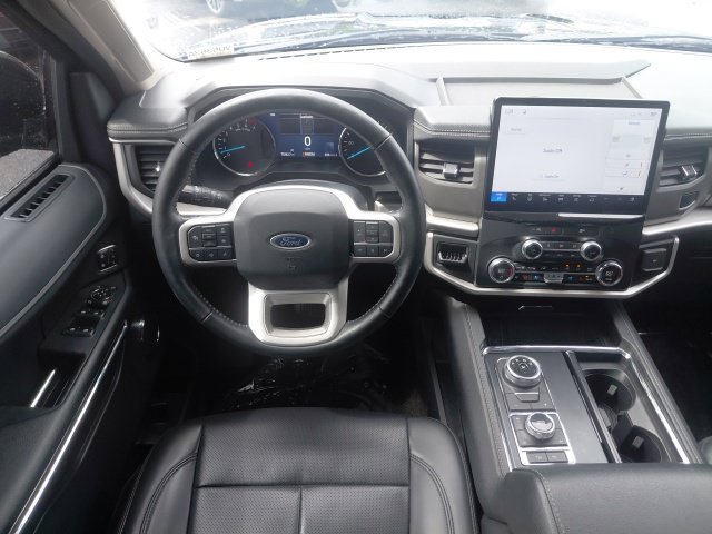 Used 2022 Ford Expedition XLT AWD/4WD image 18