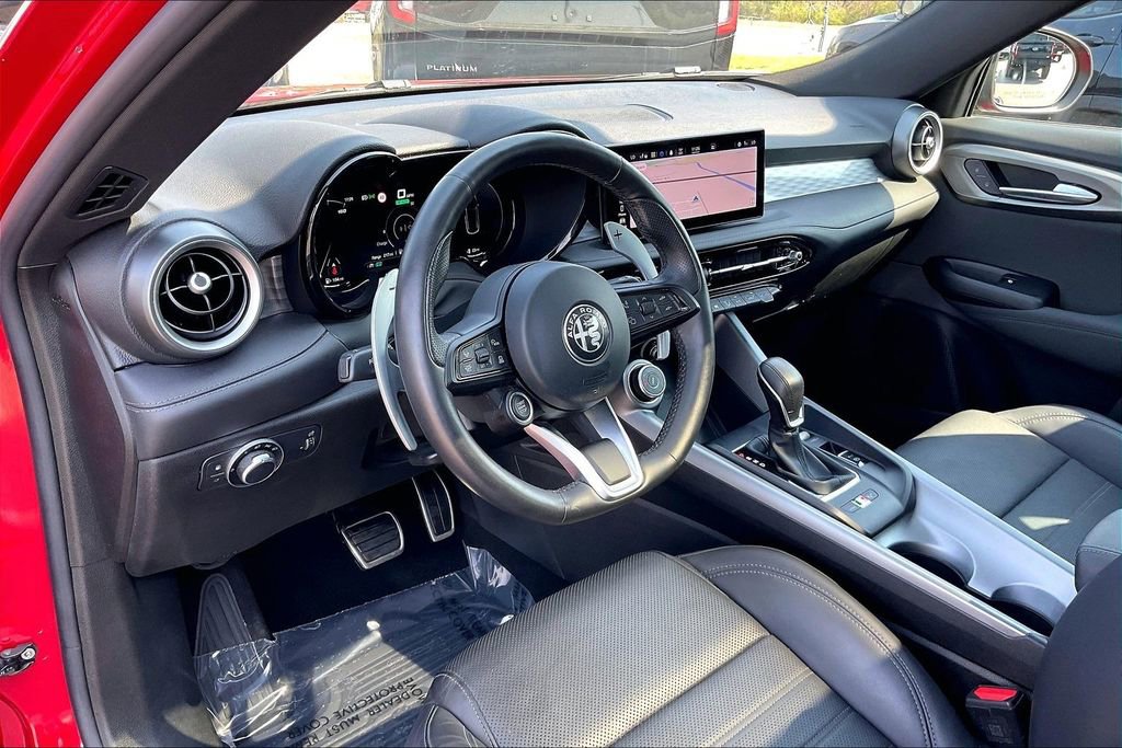 Used 2024 Alfa Romeo Tonale Veloce w/ Active Assist Package image 19