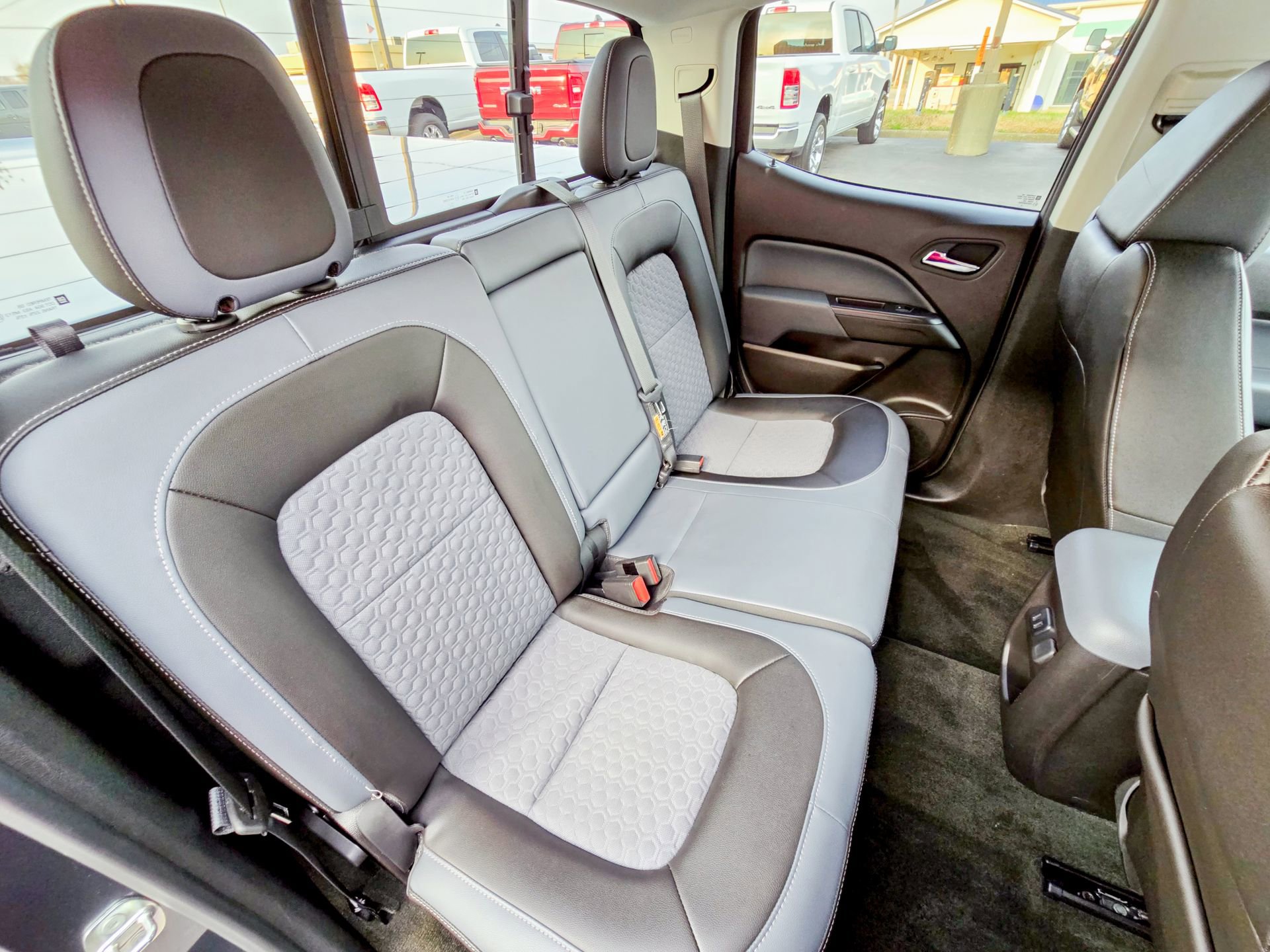 Used 2016 Chevrolet Colorado Z71 image 25